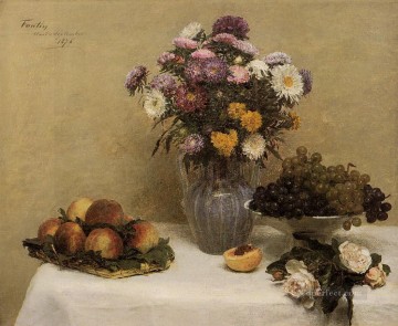  ROSAS Pintura - Rosas blancas Crisantemos en un jarrón Melocotones y uvas sobre una mesa con una flor Whi pintor Henri Fantin Latour Impresionismo Flores